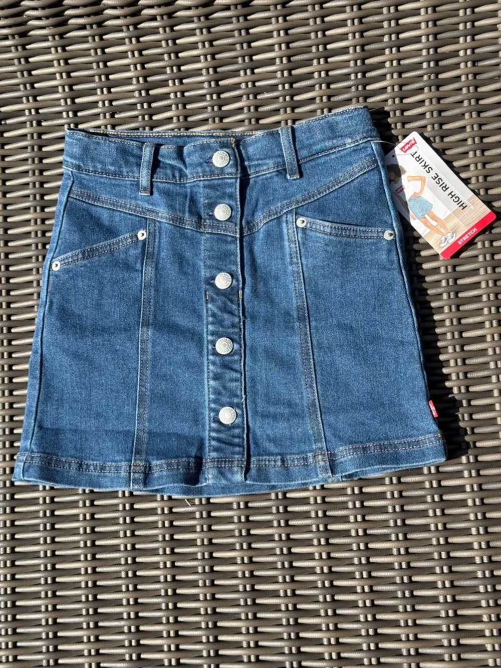 Levi's High Rise Skirt - Size 8 - NWT